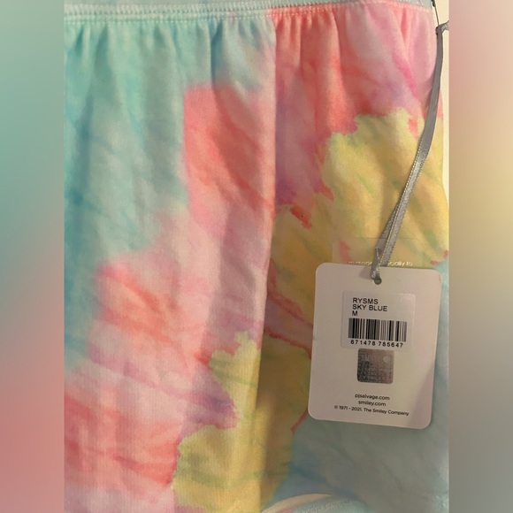 PJ Salvage SET | 2 Piece Smiley Day Trip Crew Neck & Matching Shorts - Picture 9 of 14